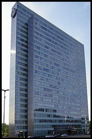 Famous People with surname Hentrich