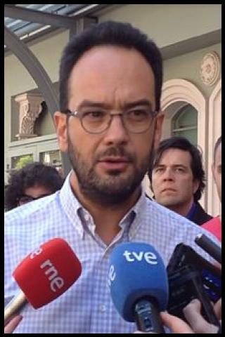 Famous People with surname Hernando