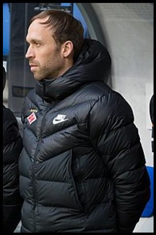 Famous People with surname Hinkel