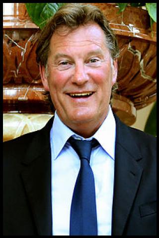 Famous People with surname Hoddle