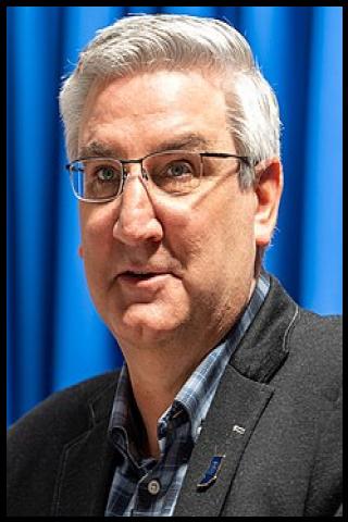 Famous People with surname Holcomb