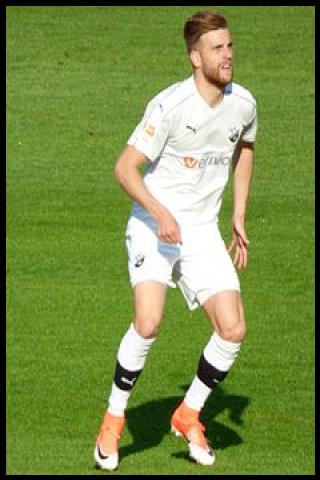 Famous People with surname Holer