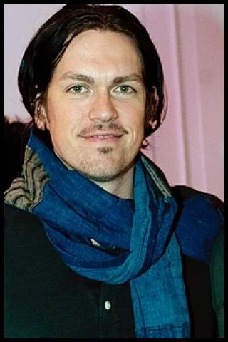 Famous People with surname Howey