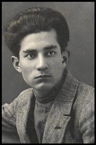 Famous People with surname H&uuml;seyn