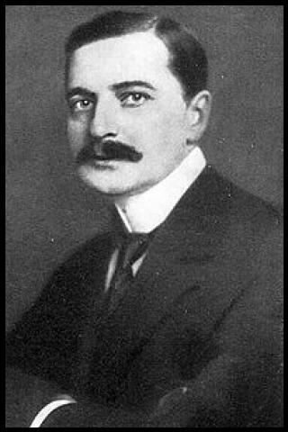 Famous People with surname Huszka