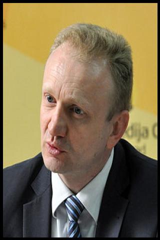 Famous People with surname Ila&scaron;