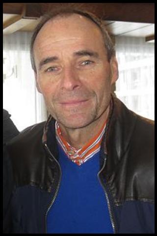 Famous People with surname Julen