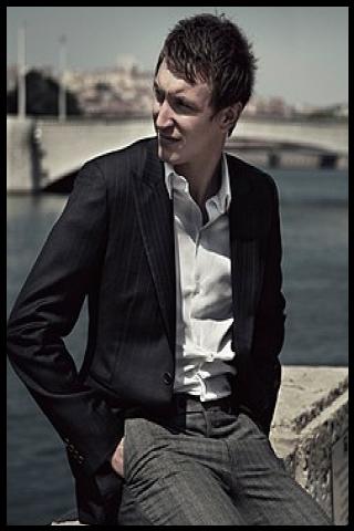 Famous People with surname K&auml;llstr&ouml;m