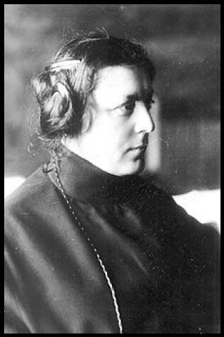 Famous People with surname Kameneva