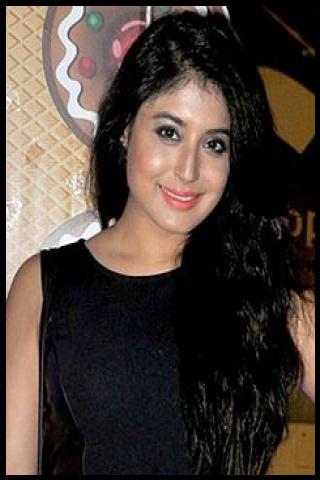 Famous People with surname Kamra