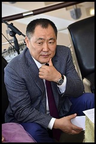 Famous People with surname Kara-ool