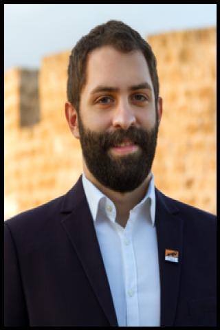 Famous People with surname Karahan