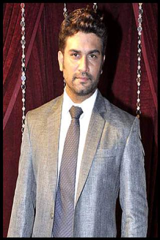 Famous People with surname Kelkar