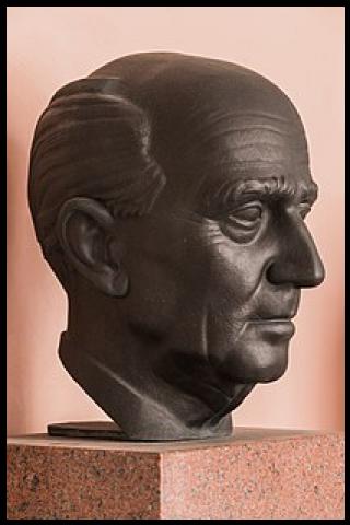 Famous People with surname Kelsen