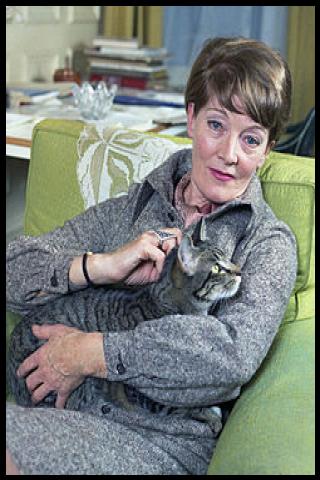 Famous People with surname Kempson