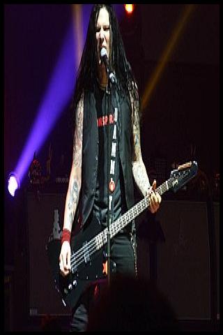 Famous People with surname Kerns