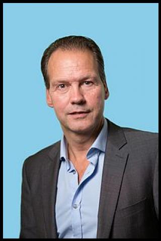 Famous People with surname Kerstens