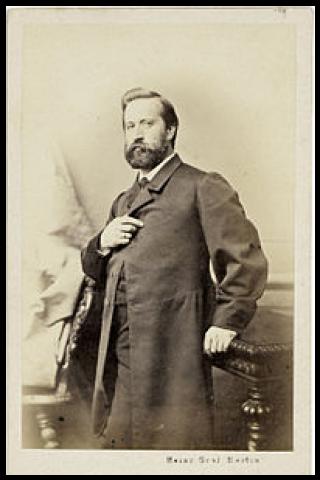 Famous People with surname Knaus