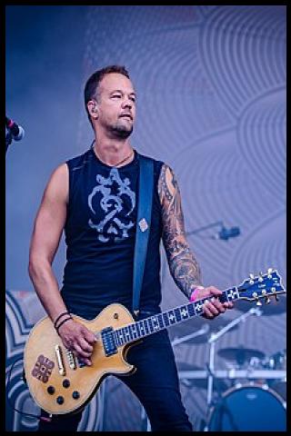 Famous People with surname Koivusaari