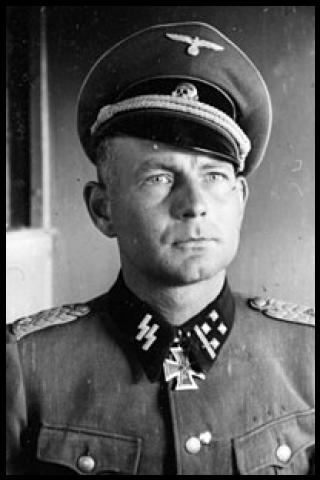 Famous People with surname Kumm