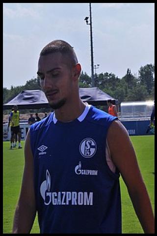 Famous People with surname Kutucu