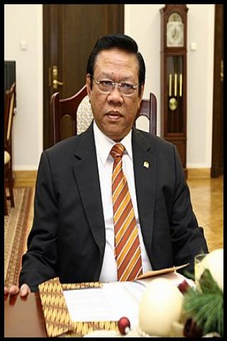 Famous People with surname Laksono