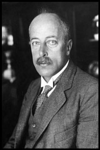 Famous People with surname Laue