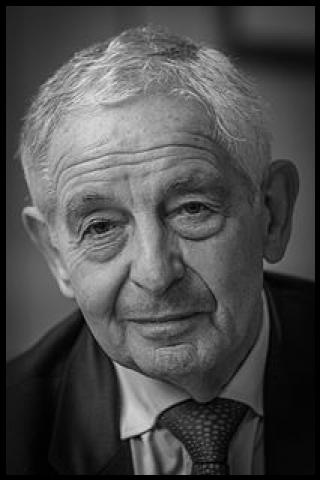 Famous People with surname L&eacute;vai