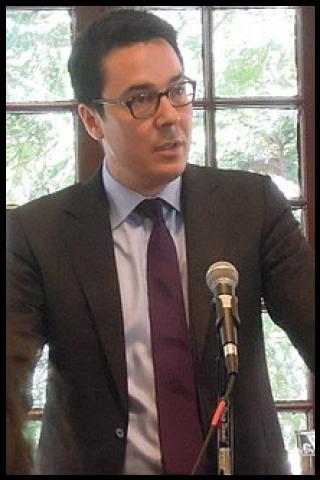 Famous People with surname Lizza