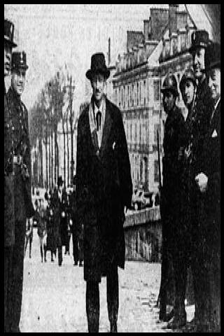 Famous People with surname Lop