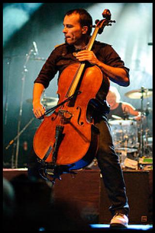 Famous People with surname L&ouml;tj&ouml;nen