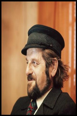 Famous People with surname L&uuml;&ouml;nd