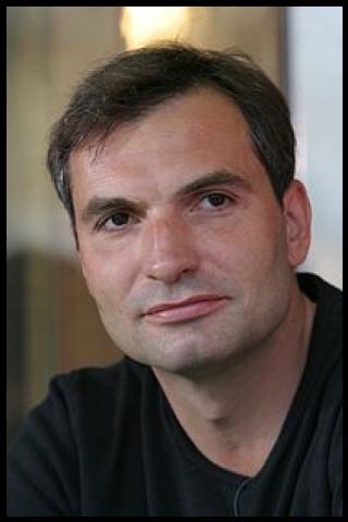 Famous People with surname Mach&aacute;ček