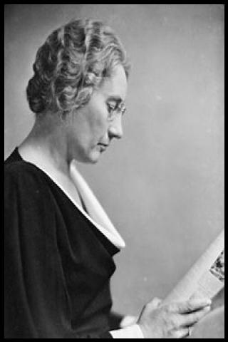 Famous People with surname Macphail