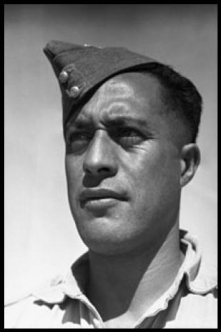 Famous People with surname Manahi