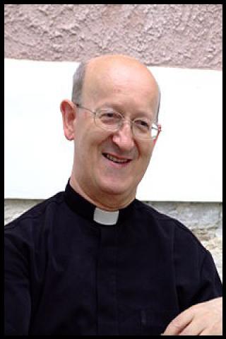 Famous People with surname M&aacute;rfi