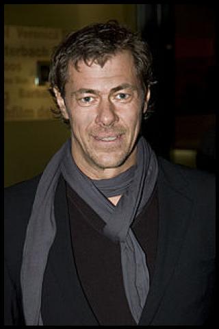 Famous People with surname Martinek