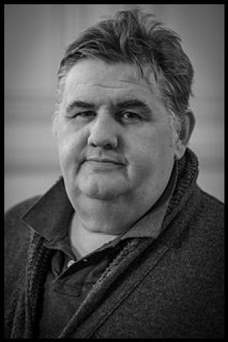 Famous People with surname Menes