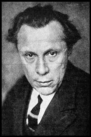 Famous People with surname Molo