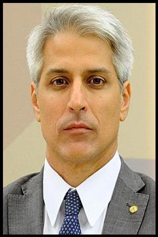 Famous People with surname Molon