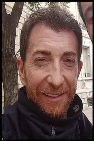 Famous People with surname Motos