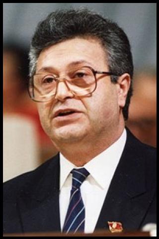 Famous People with surname M&uuml;tallibov