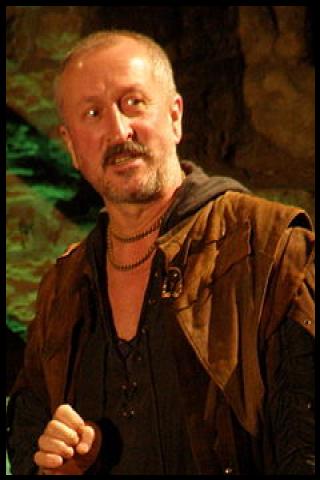 Famous People with surname Navr&aacute;til