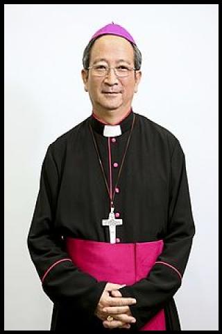 Famous People with surname Oc