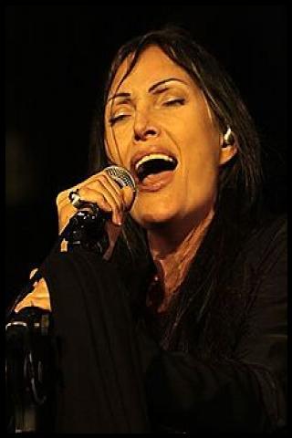 Famous People with surname Oxa