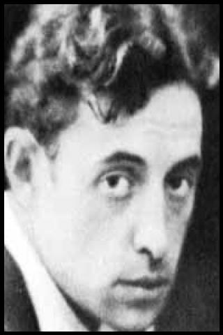 Famous People with surname Oxilia