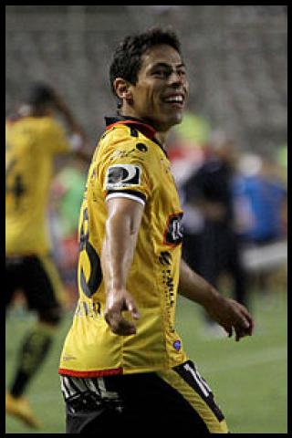 Famous People with surname Oyola