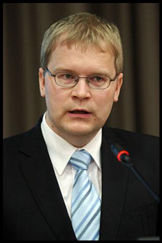 Famous People with surname Paet