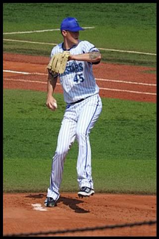 Famous People with surname Peoples