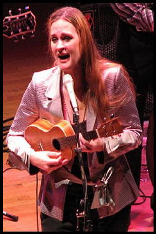 Famous People with surname Peyroux